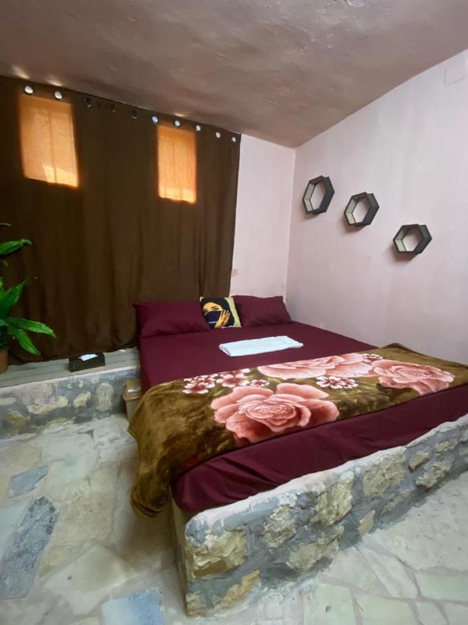 Dana Guesthouse Buitenkant foto