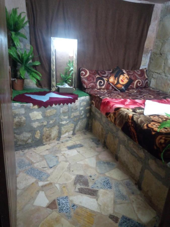 Dana Guesthouse Buitenkant foto