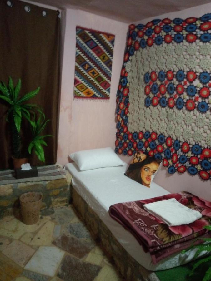 Dana Guesthouse Buitenkant foto
